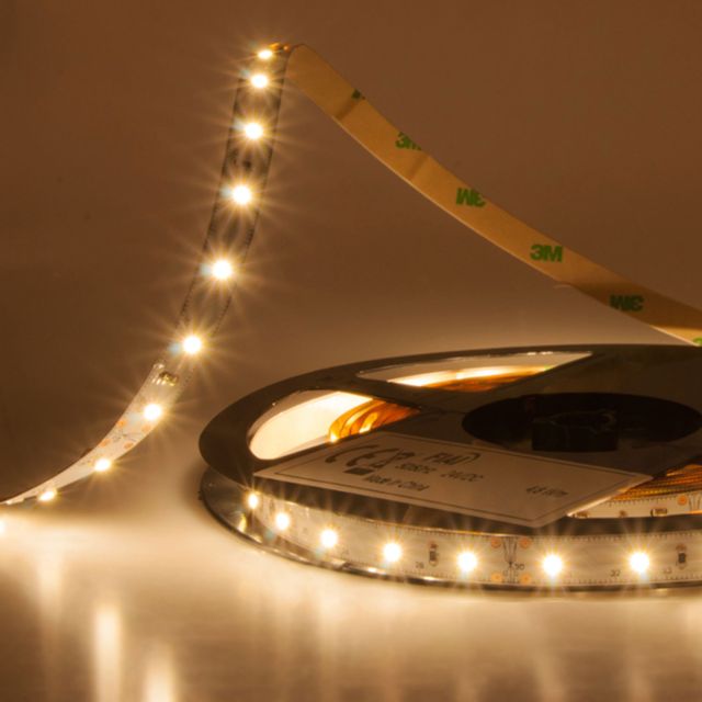 LED SIL825 Strip, 12V DC, 4,8W, IP20, 2500K, rotolo da 5m, 60 LED/m