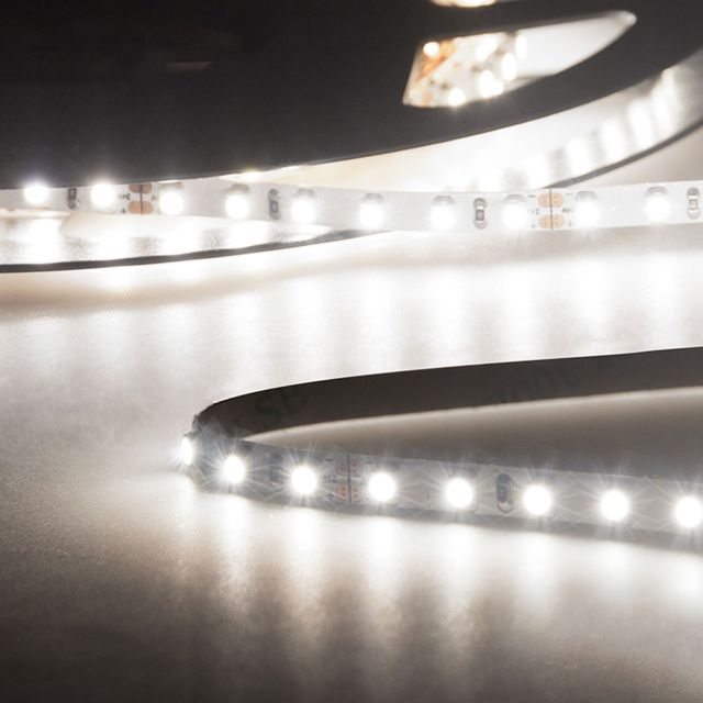 LED CRI940 MICRO Strip lineare, 24V DC, 15W, IP20, 4000K, rotolo da 5m, 120 LED/m