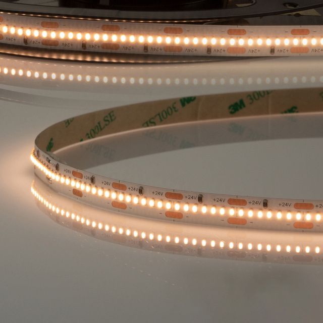 LED CRI930 Linear8 Strip, 24V DC, 22W, IP20, 3000K, rotolo da 5m, 350 LED/m